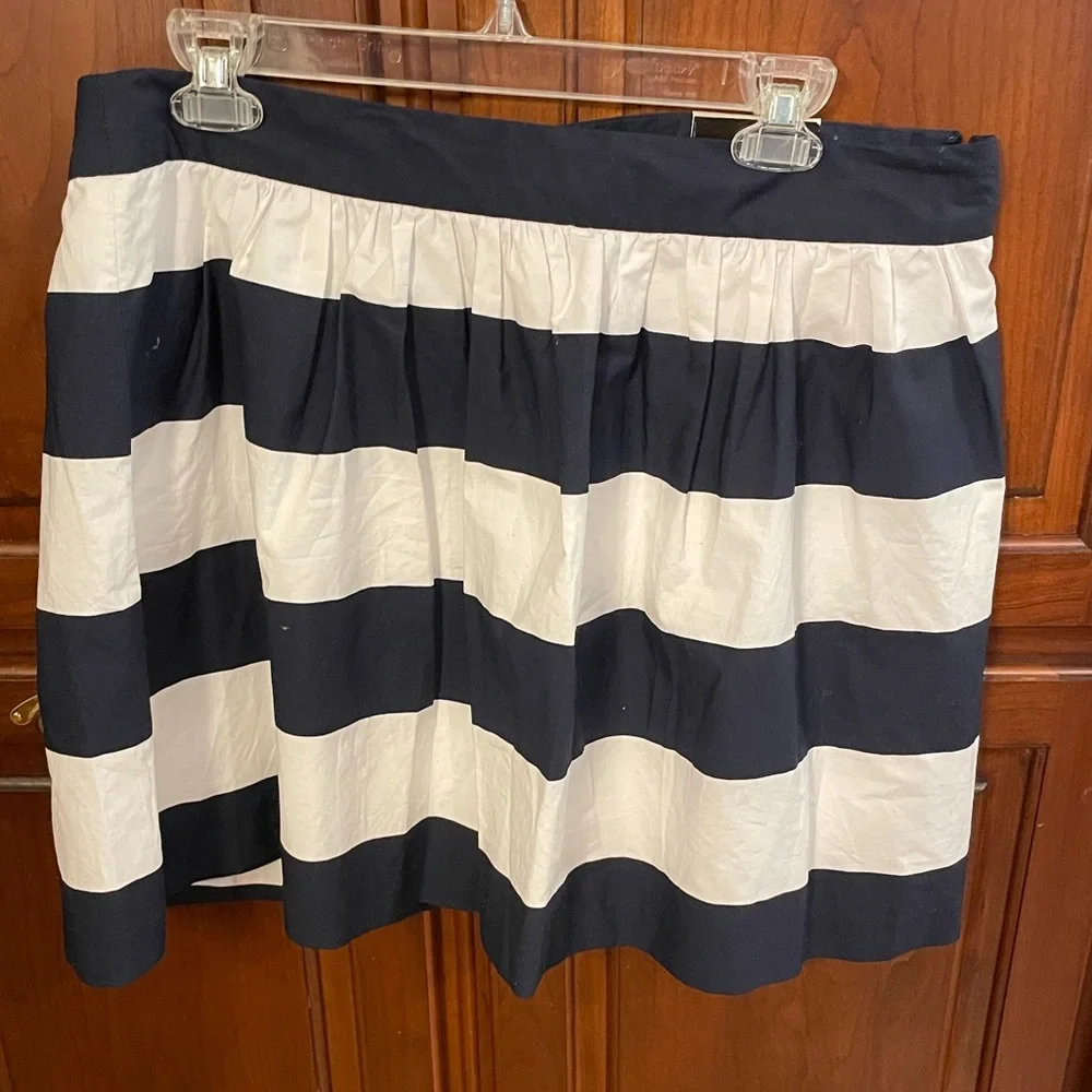 Banana Republic navy and white skirt size 14 NWT - Picture 2 of 8